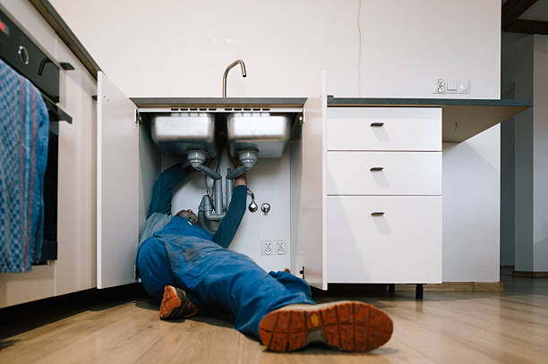 Professional Leak Detection technician working in Stratford, CT